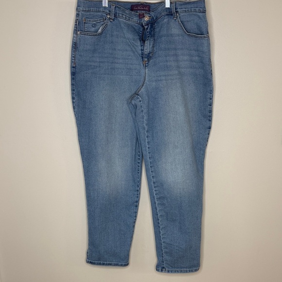 Gloria Vanderbilt Denim - Gloria Vanderbilt Amanda Jeans Size 16W